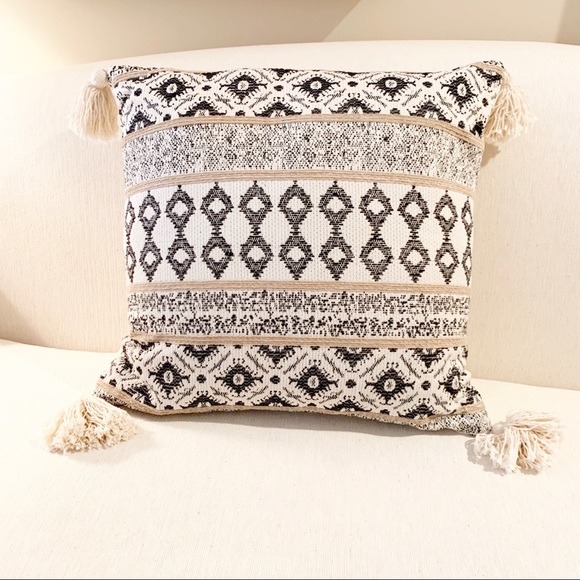 Other - Boho Textured Print Cotton Decorative Pillow 20”